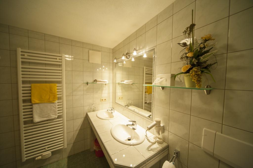 Appartements Al Castagno Ehrwald Kültér fotó
