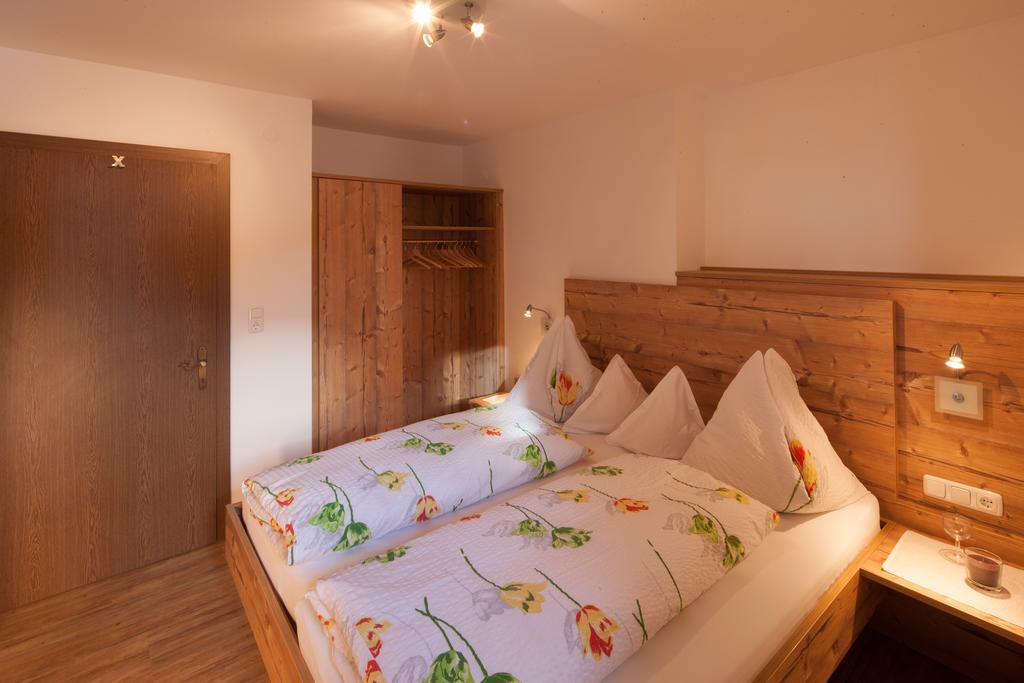 Appartements Al Castagno Ehrwald Kültér fotó